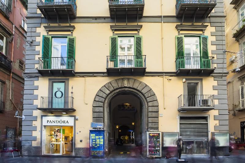 Don Pedro Rooms in the city Center image