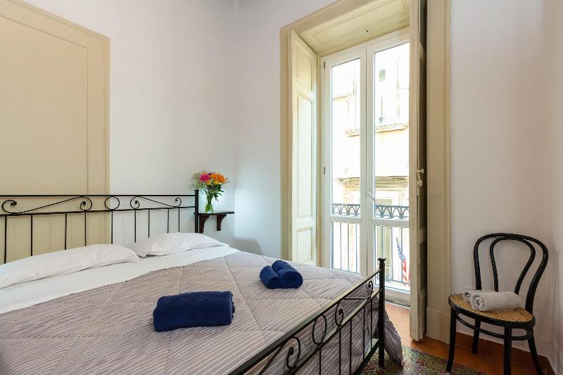 Don Pedro Rooms in the city Center image