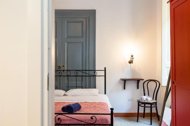 Don Pedro Rooms in the city Center image