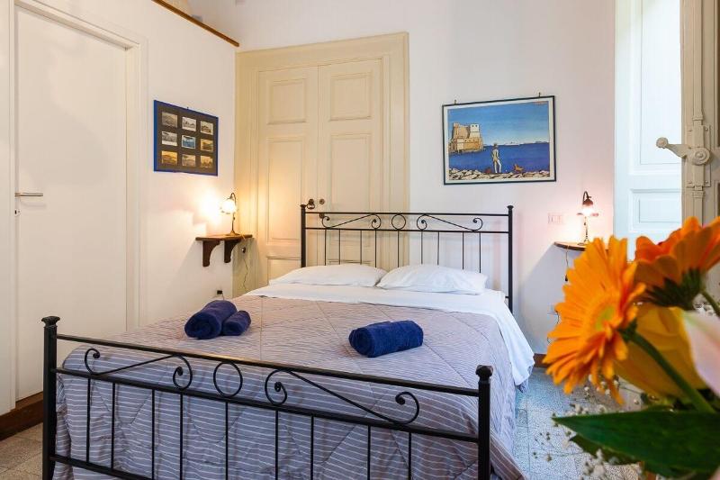 Don Pedro Rooms in the city Center image