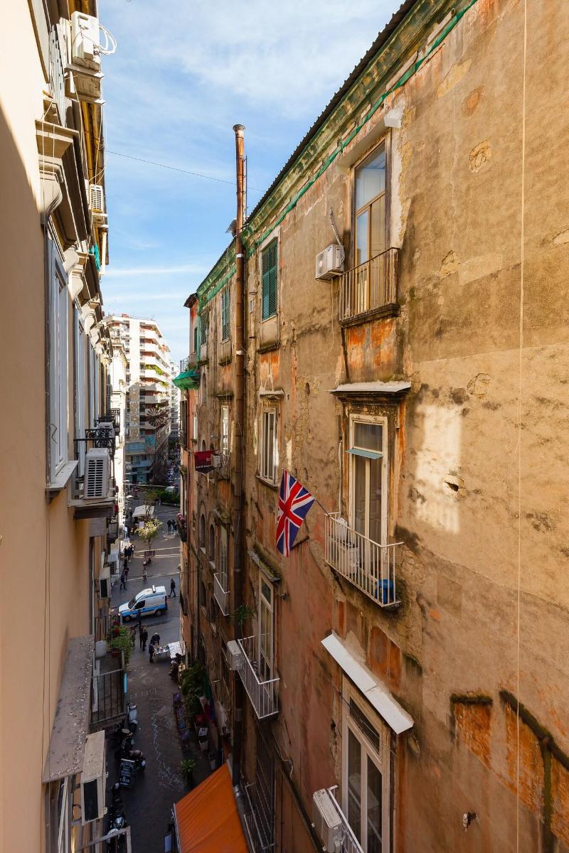 Don Pedro Rooms in the city Center image