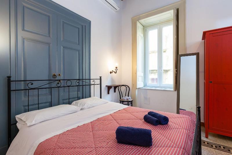 Don Pedro Rooms in the city Center image