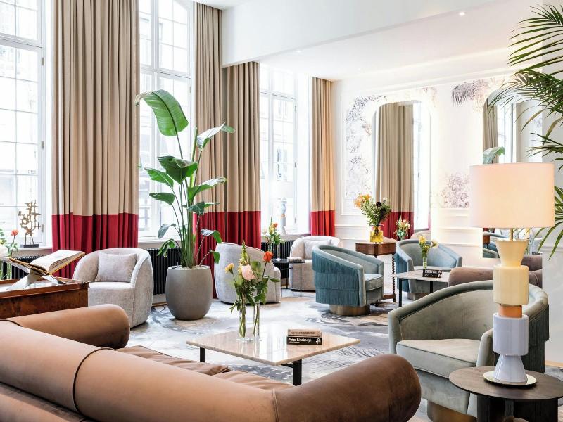 Sapphire House Antwerp, Autograph Collection image