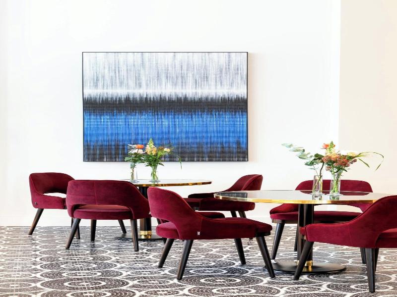 Sapphire House Antwerp, Autograph Collection image