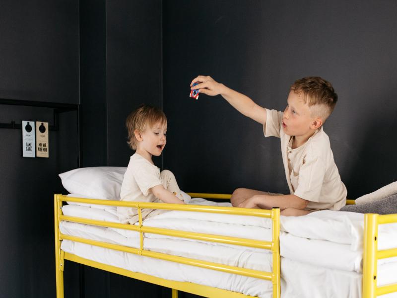 room detail thumbnail 2