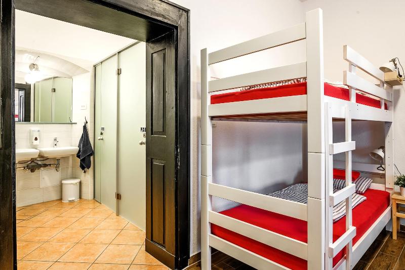 Turn Hostel image