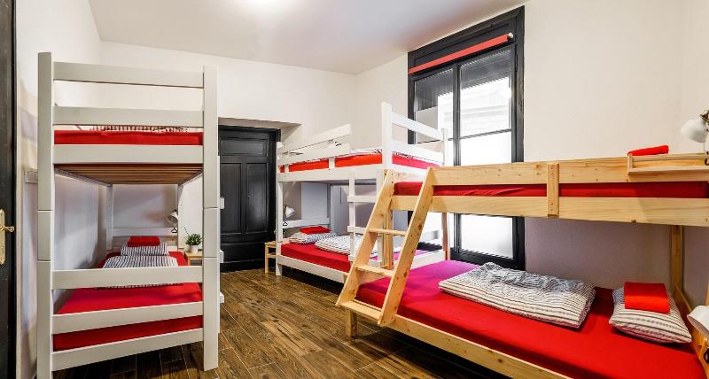 Turn Hostel image