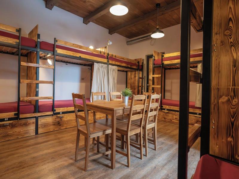 Turn Hostel image