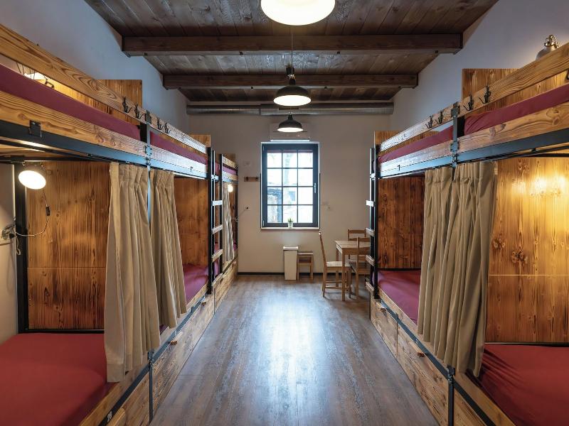 Turn Hostel image