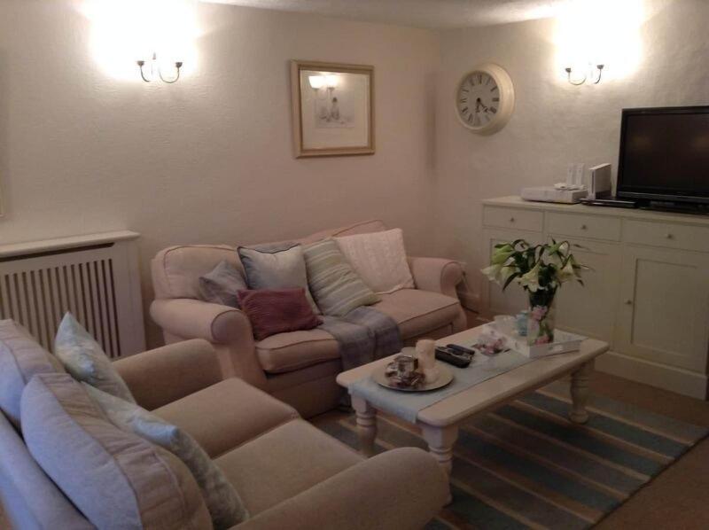 Birtles Farm Bed and Breakfast image