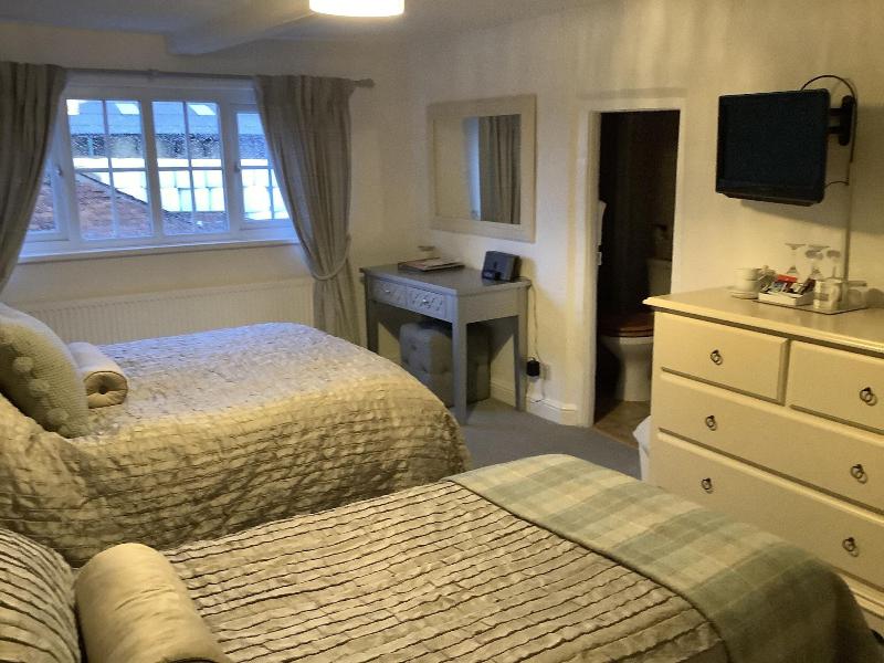 Birtles Farm Bed and Breakfast image