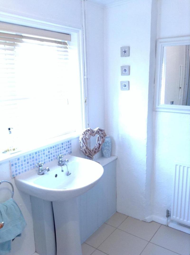 Birtles Farm Bed and Breakfast image