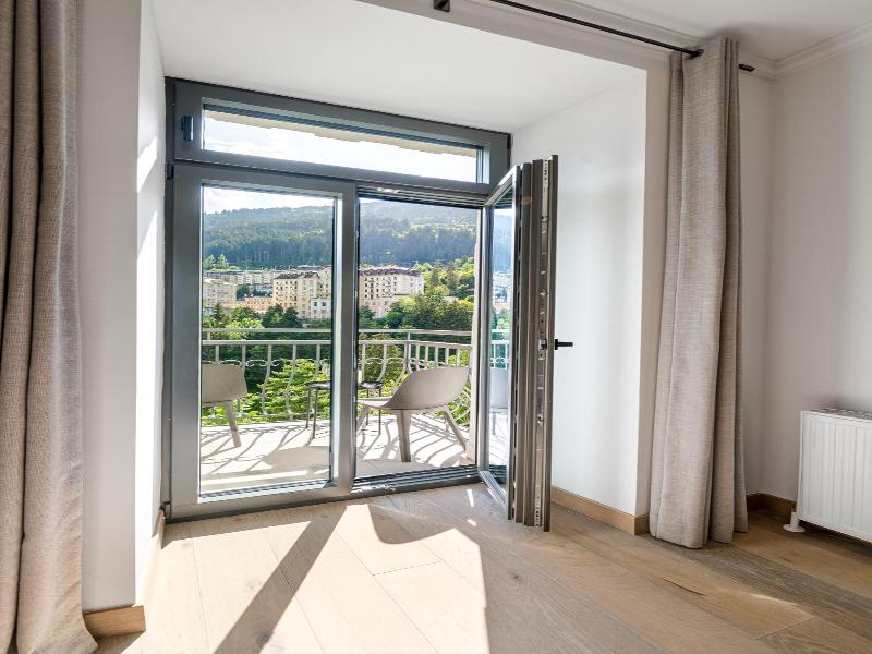 Residenz Boutique Suites image