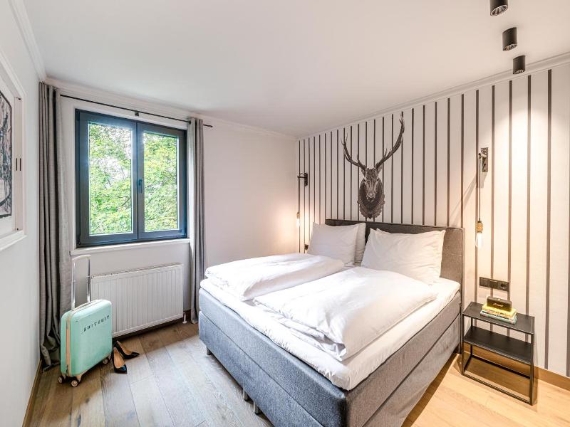 Residenz Boutique Suites image