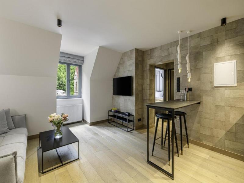 Residenz Boutique Suites image