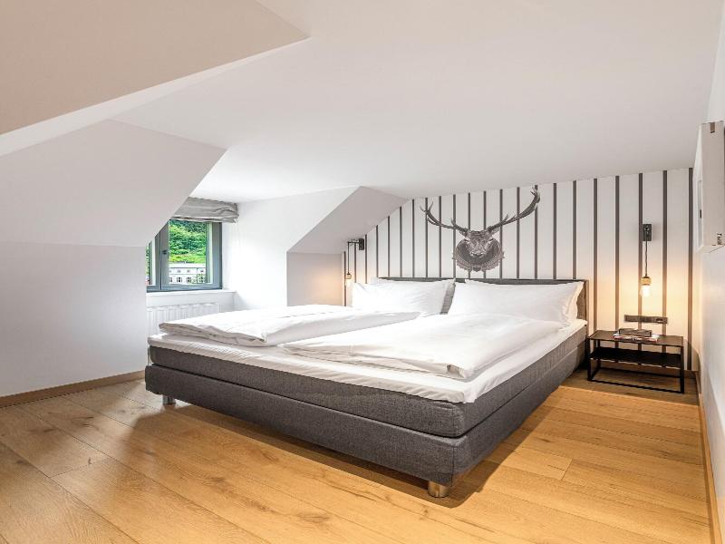 Residenz Boutique Suites image