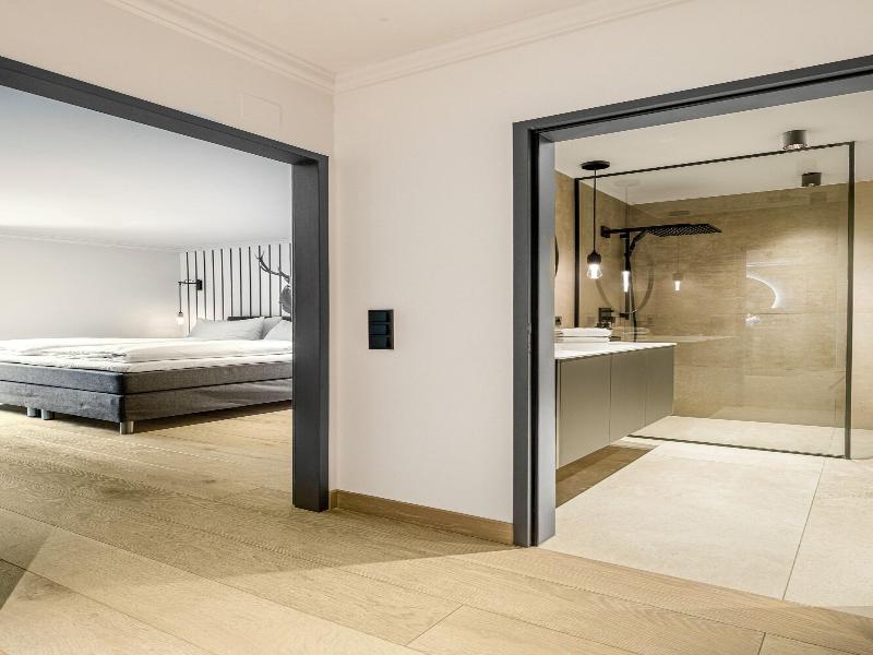 Residenz Boutique Suites image