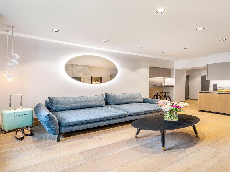 Residenz Boutique Suites image