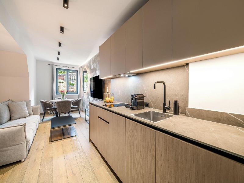 Residenz Boutique Suites image