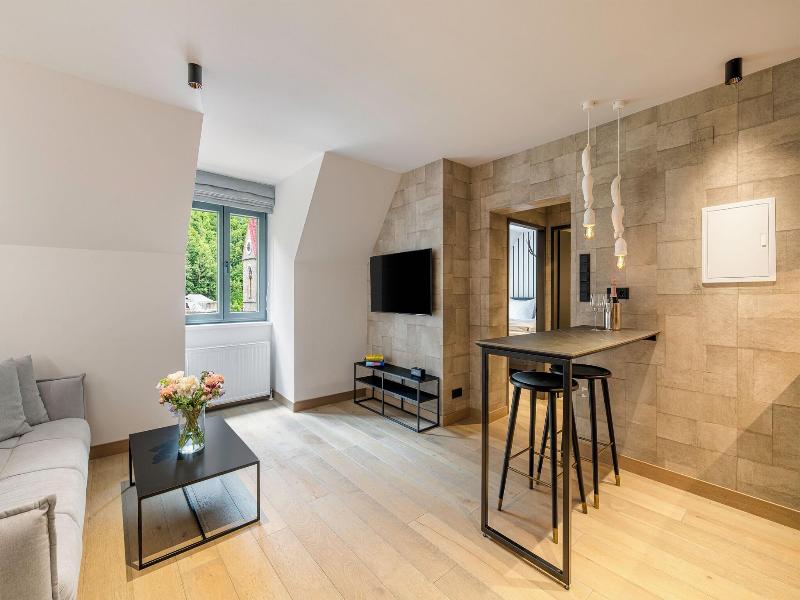 Residenz Boutique Suites image