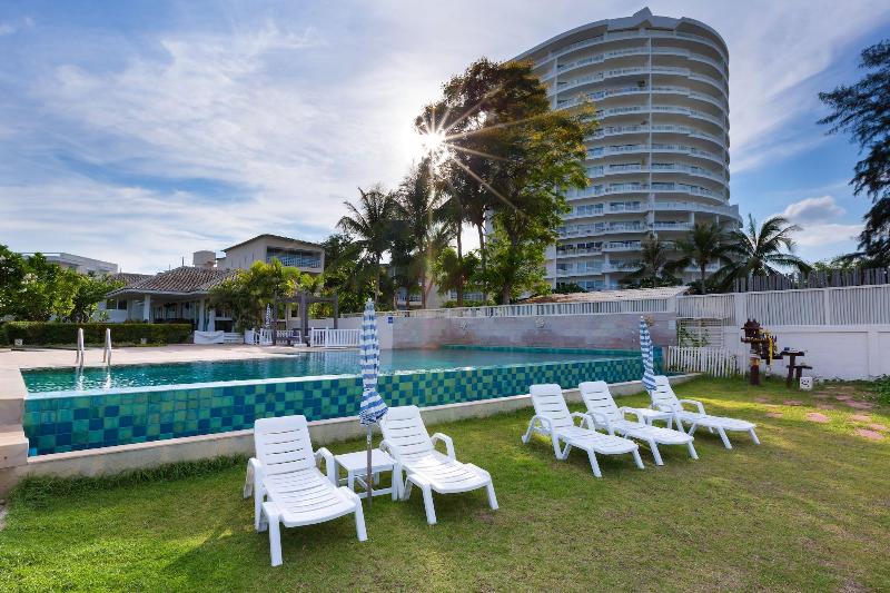 Baan Poolom Beachfront Condominium image
