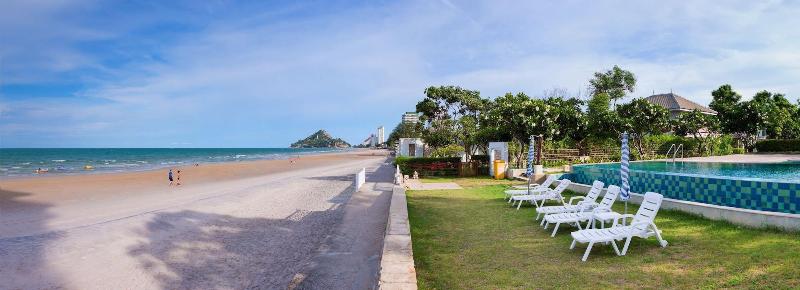 Baan Poolom Beachfront Condominium image