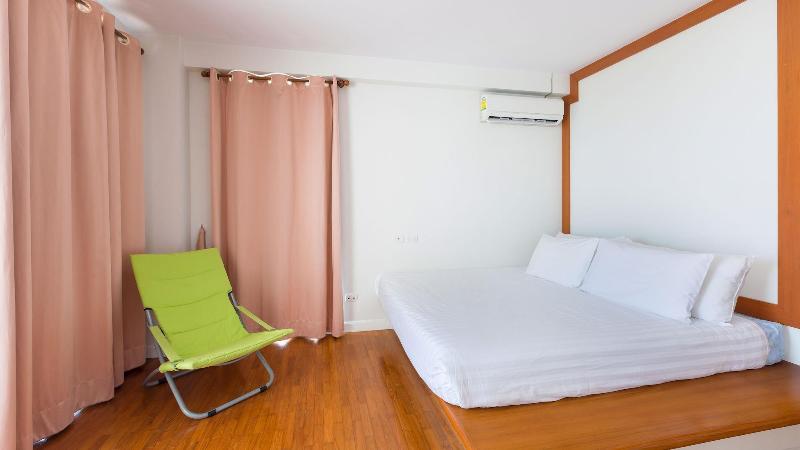Baan Poolom Beachfront Condominium image