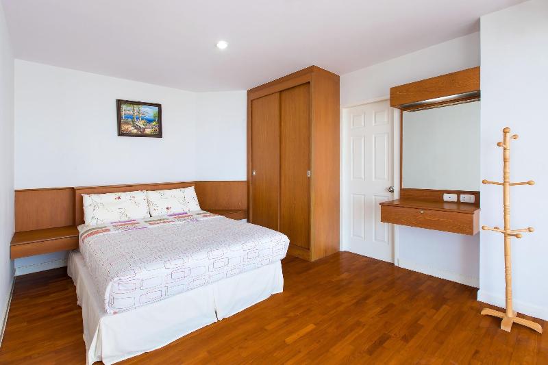 Baan Poolom Beachfront Condominium image