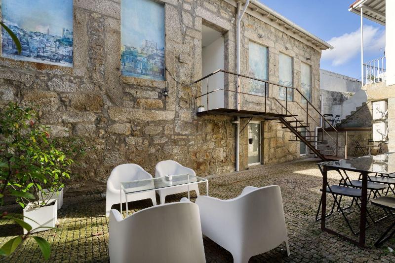 Olala Fine Arts Studios image