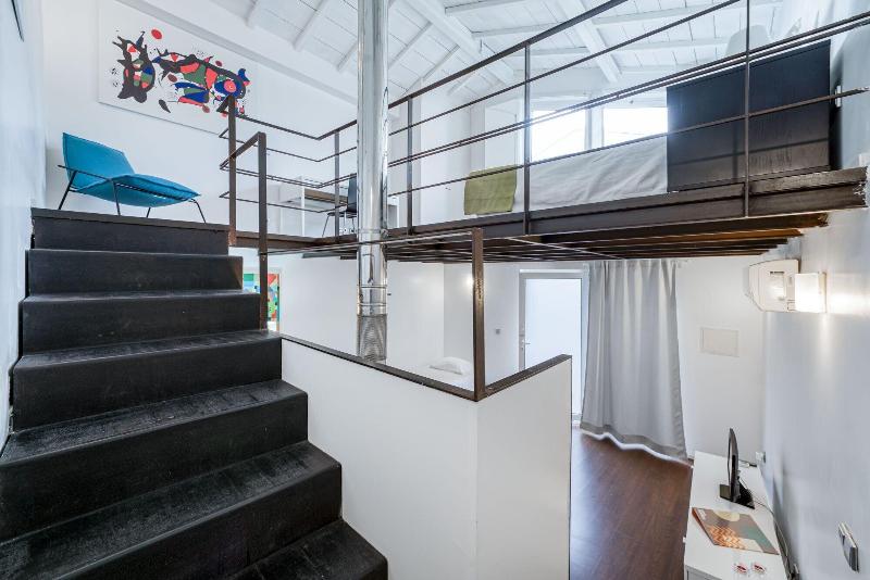 Olala Fine Arts Studios image