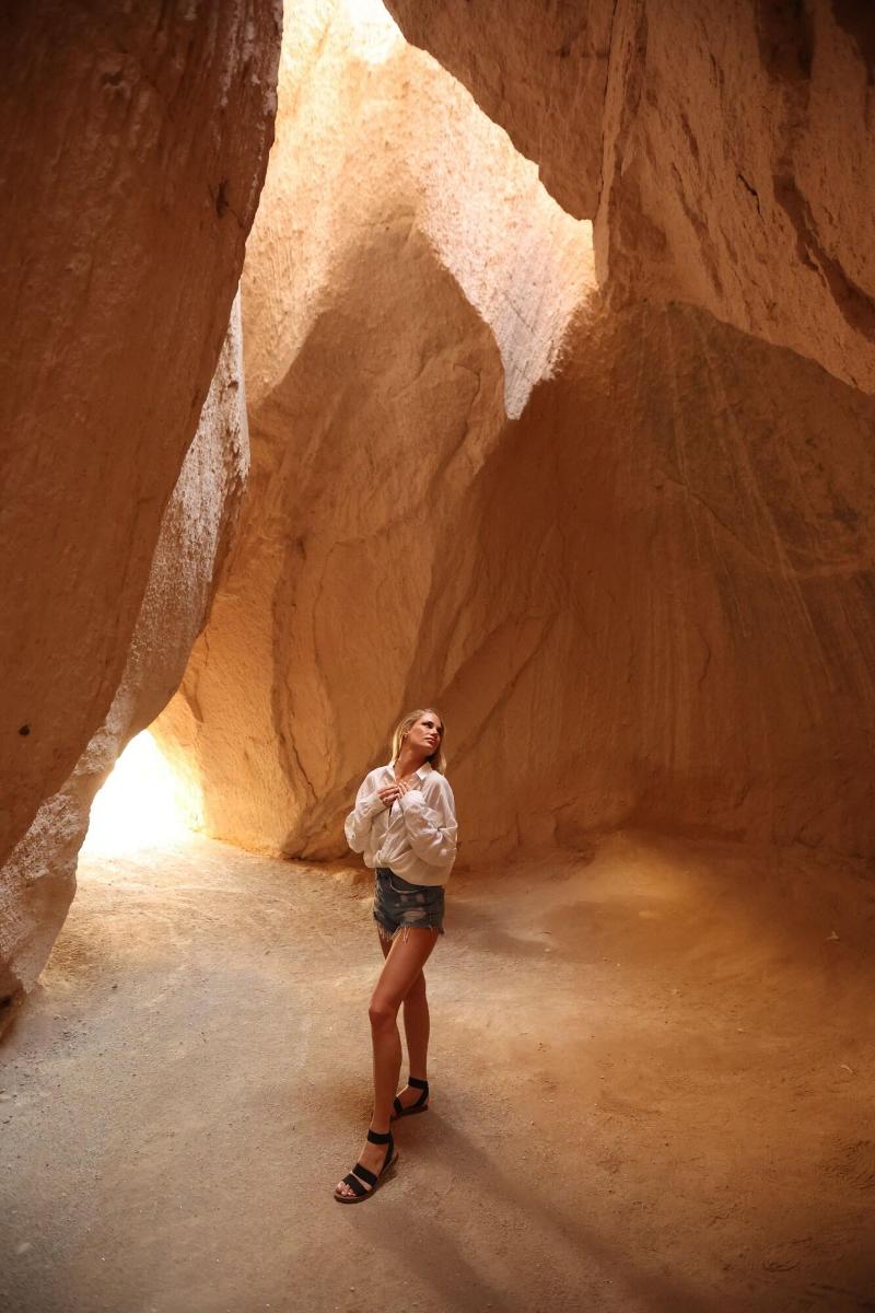 Mak's Cave House image