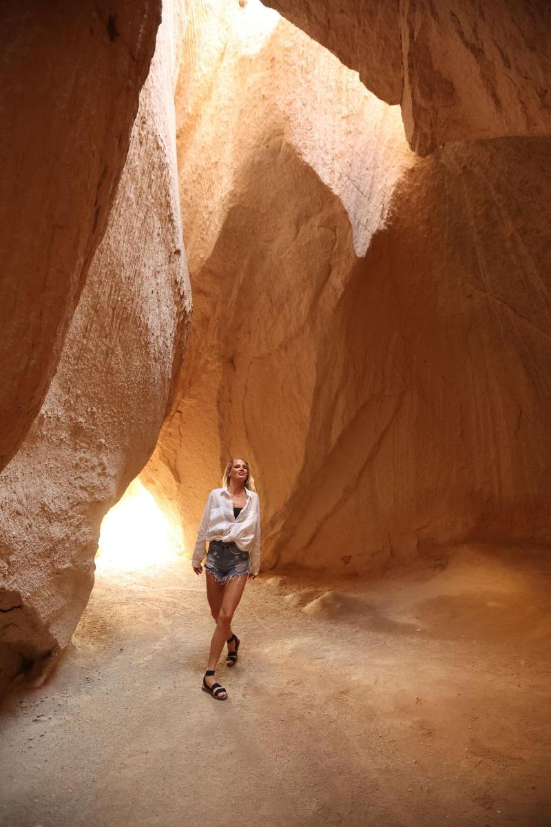 Mak's Cave House image