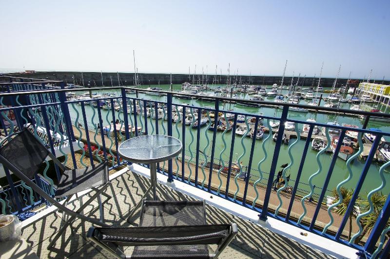 Britannia Harbour View image