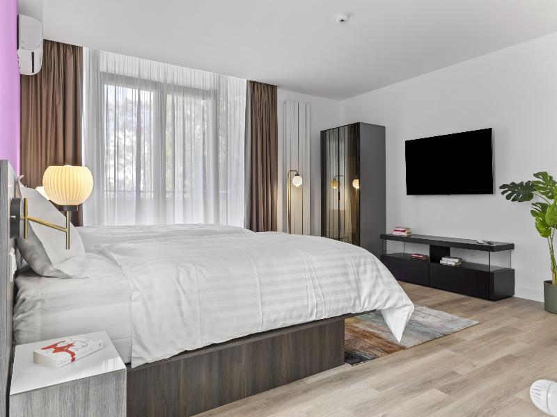 Uni 88 Apartments image