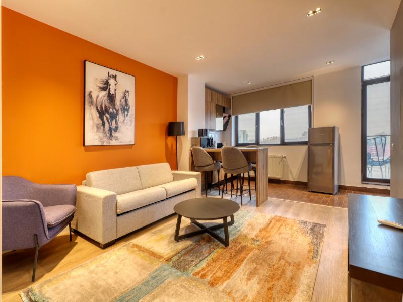 Uni 88 Apartments image