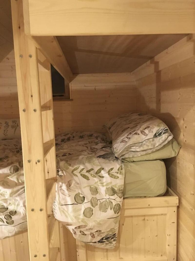 Brynllwyd Glamping image