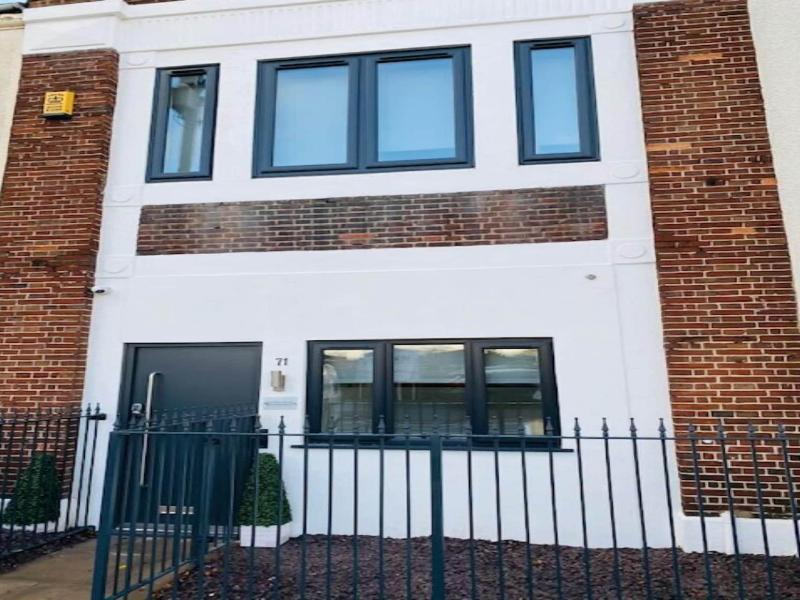 Townhouse Plus @ Lower Beth Street Stoke image