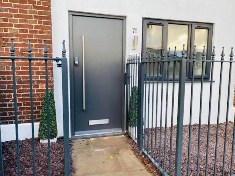 Townhouse Plus @ Lower Beth Street Stoke image