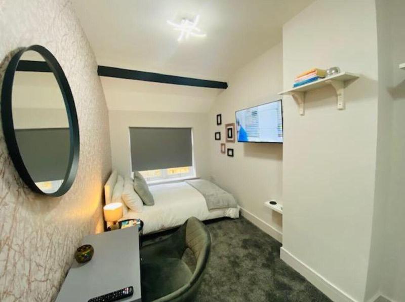 Townhouse Plus @ Lower Beth Street Stoke image