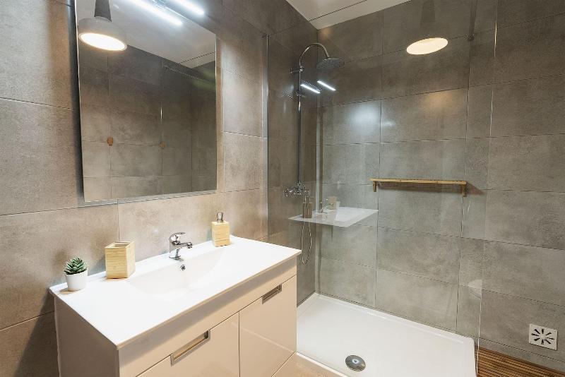 Ericeira Paradise House & Suites image