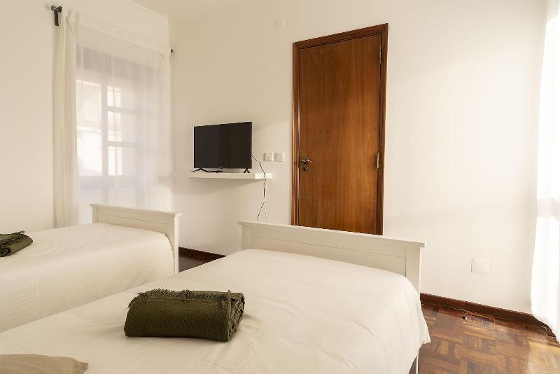 Ericeira Paradise House & Suites image