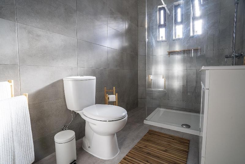 Ericeira Paradise House & Suites image