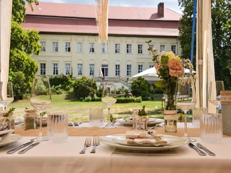 Schloss Dretzel image