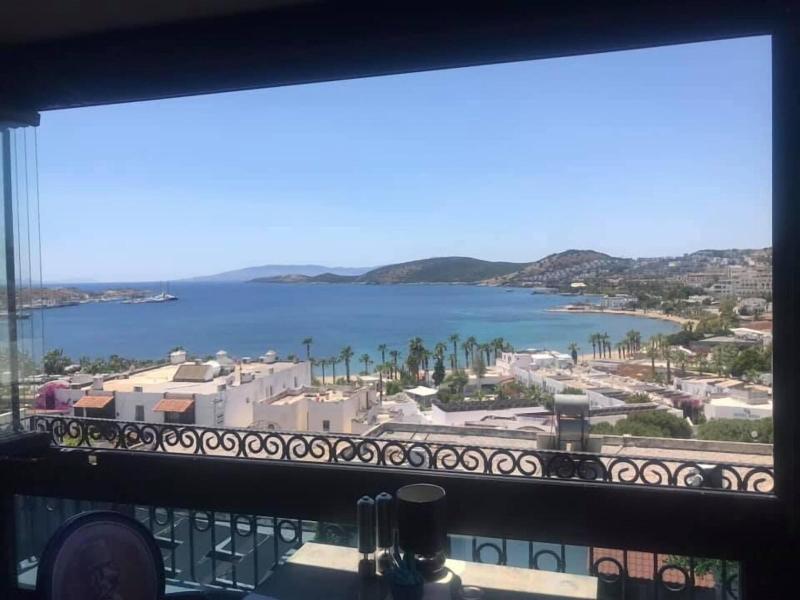 Art & Interiors Boutique Hotel — general view
