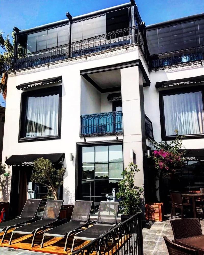 Art & Interiors Boutique Hotel — general view