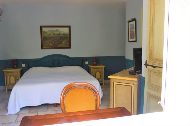 Domaine des Gendalis image