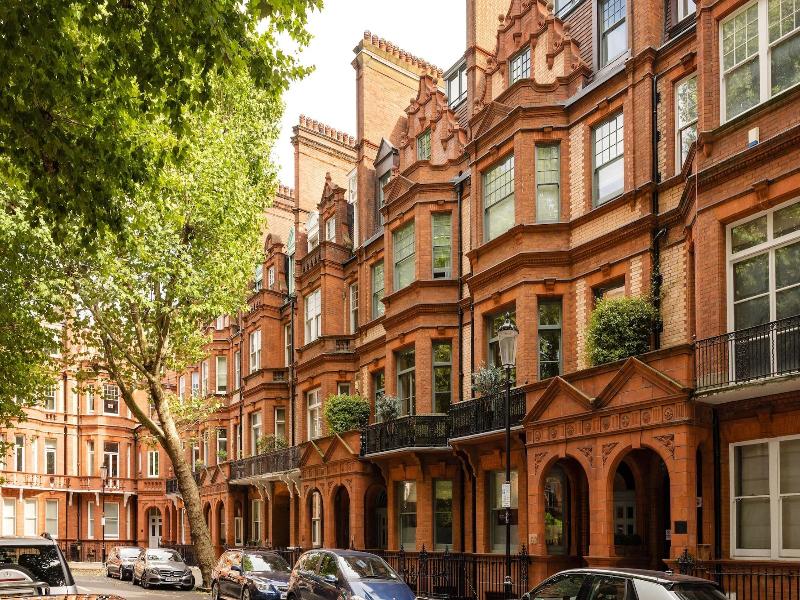 3 Sloane Gardens by UnderTheDoormat image