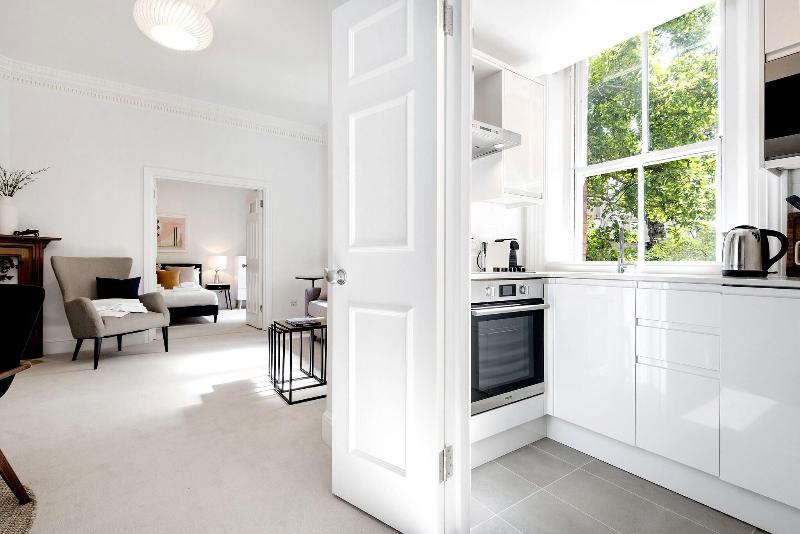 3 Sloane Gardens by UnderTheDoormat image