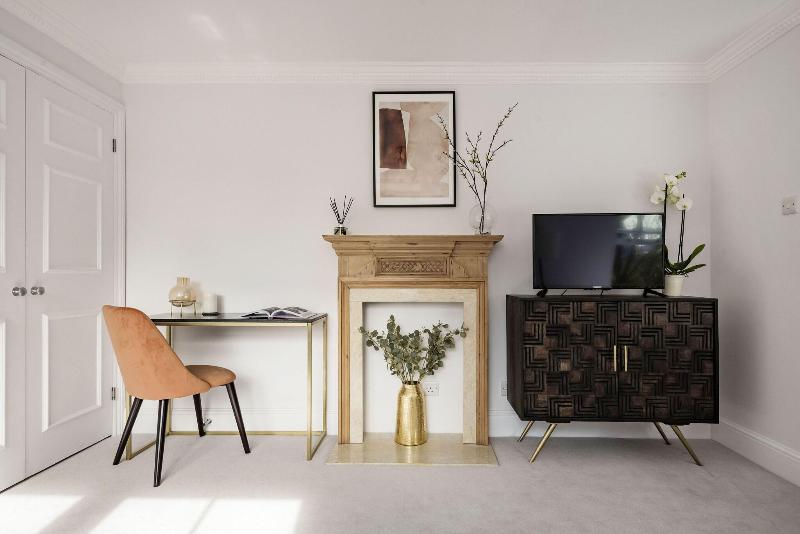 3 Sloane Gardens by UnderTheDoormat image