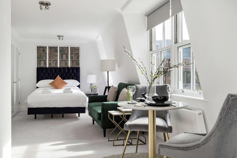3 Sloane Gardens by UnderTheDoormat image